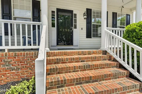 1258 Horsham Way Apex NC 27502