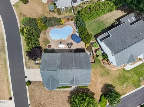 1258 Horsham Way Apex NC 27502