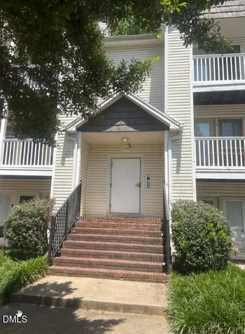 2328 W Vandalia Road Greensboro NC 27407