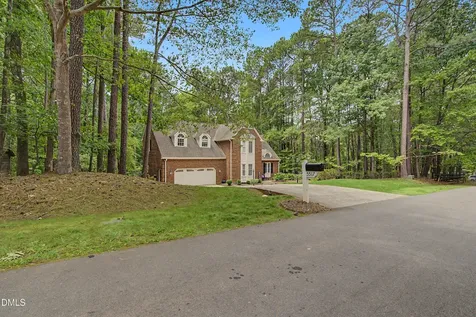 5517 N Hawthorne Way Raleigh NC 27613