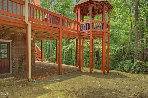 5517 N Hawthorne Way Raleigh NC 27613