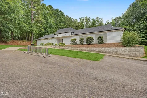 5517 N Hawthorne Way Raleigh NC 27613