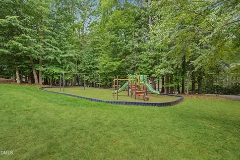 5517 N Hawthorne Way Raleigh NC 27613