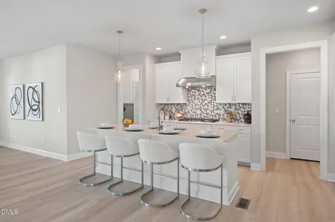 405 Gartrell Way Cary NC 27519