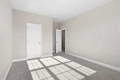 405 Gartrell Way Cary NC 27519