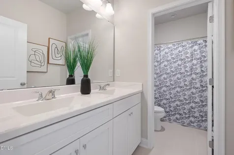 405 Gartrell Way Cary NC 27519