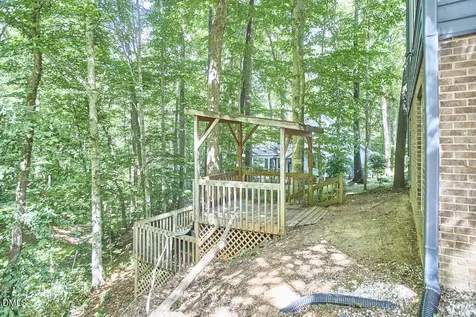 105 Westbury Court Chapel Hill NC 27516