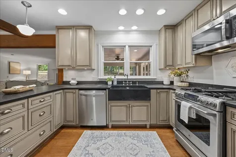 6516 Bakersfield Drive Raleigh NC 27606