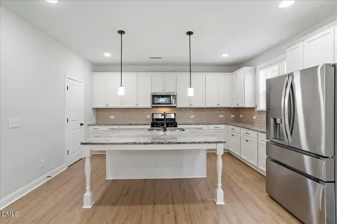 2104 Temple Hills Way Fuquay Varina NC 27526