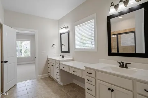 2104 Temple Hills Way Fuquay Varina NC 27526