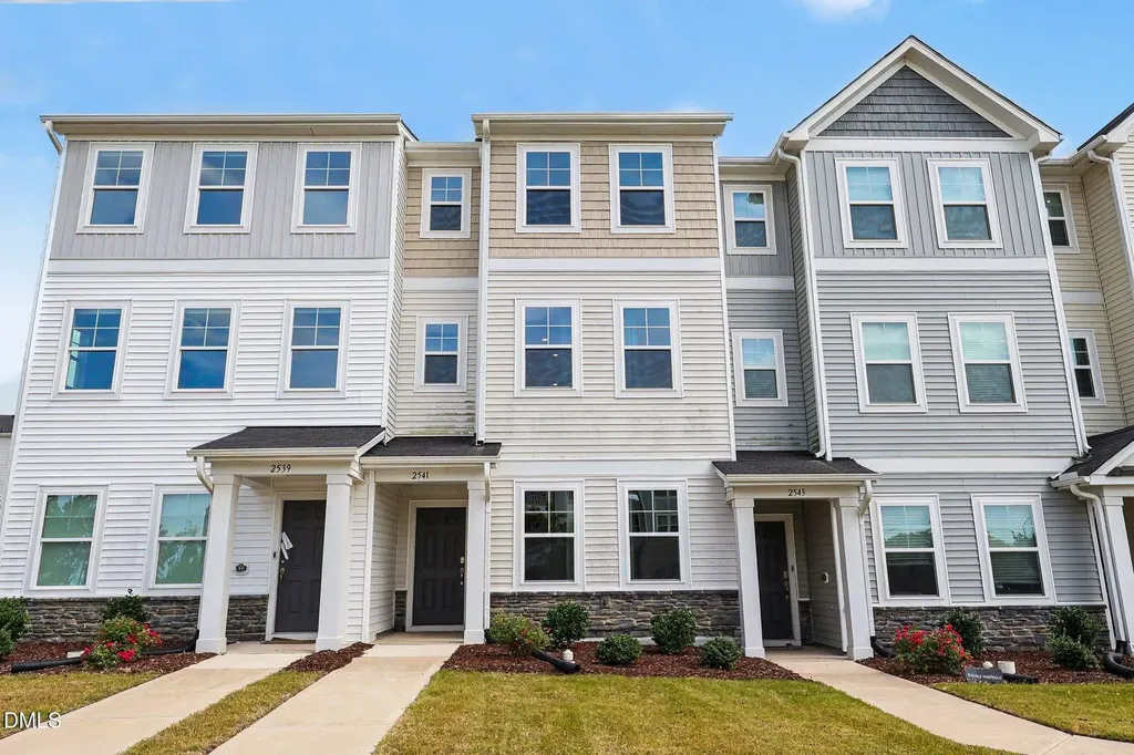 2541 Kasota Lane Raleigh NC 27610