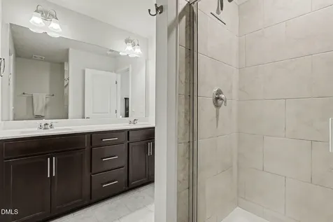 2541 Kasota Lane Raleigh NC 27610
