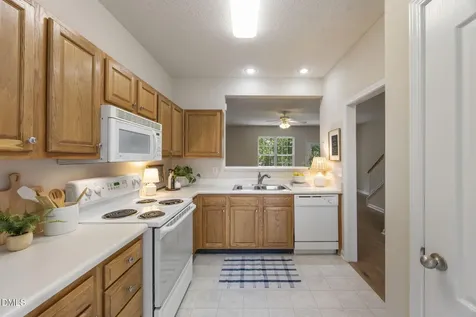 352 E Willhaven Drive Fuquay Varina NC 27526