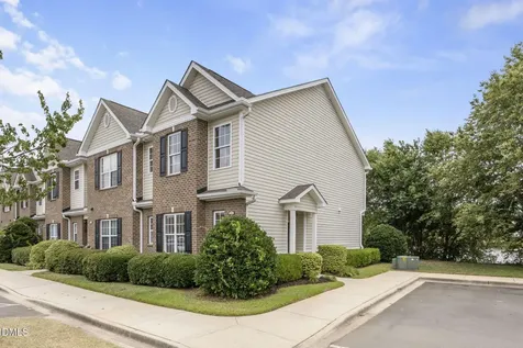 352 E Willhaven Drive Fuquay Varina NC 27526