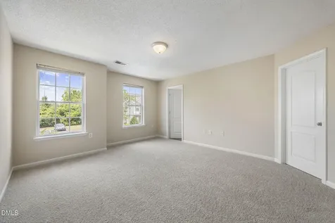352 E Willhaven Drive Fuquay Varina NC 27526