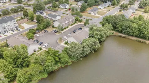 352 E Willhaven Drive Fuquay Varina NC 27526