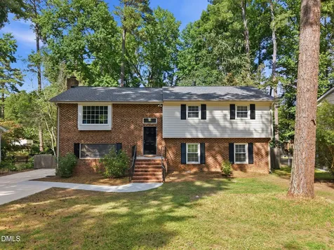 7608 Fiesta Way Raleigh NC 27615