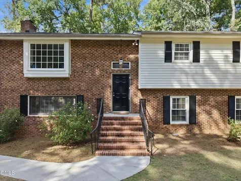 7608 Fiesta Way Raleigh NC 27615