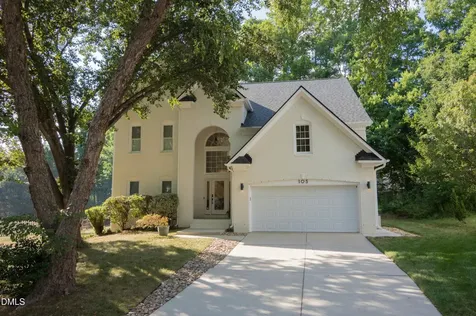 105 Warson Court Cary NC 27519