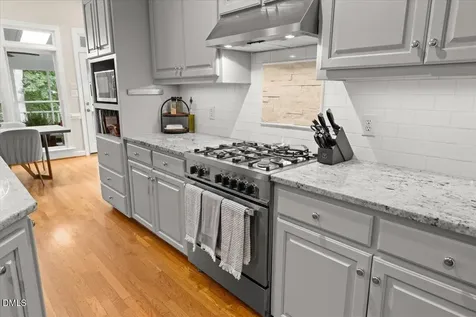 105 Morninghills Court Cary NC 27518