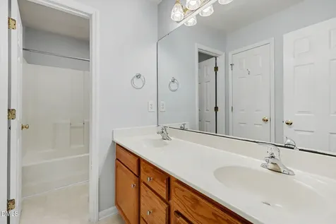 1810 Turning Leaf Lane Durham NC 27712