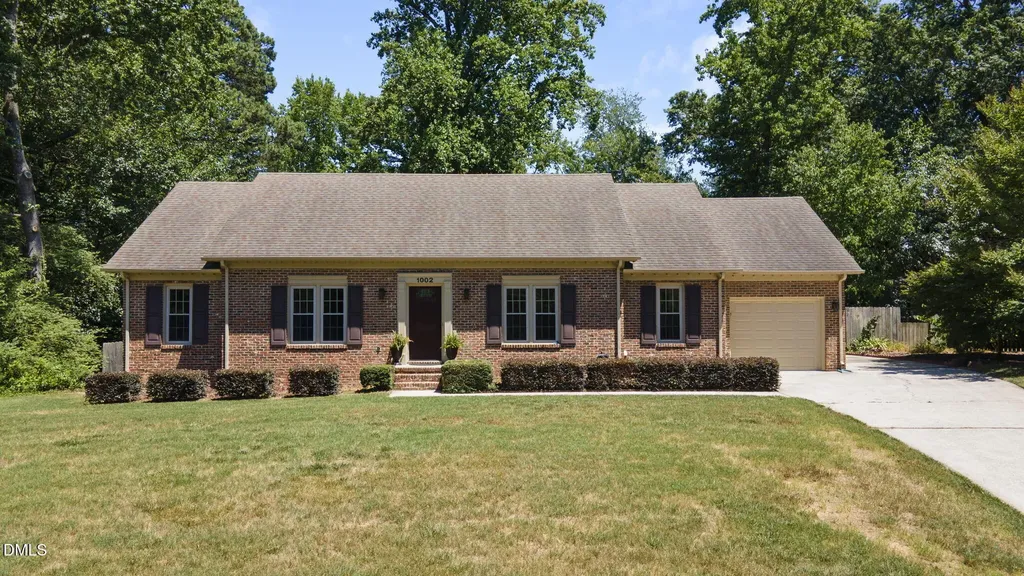 1002 Fair Oaks Lane Apex NC 27502