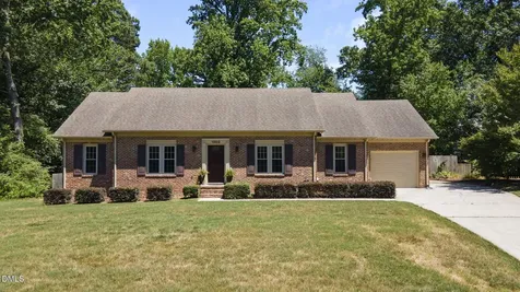 1002 Fair Oaks Lane Apex NC 27502