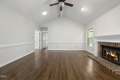 1002 Fair Oaks Lane Apex NC 27502