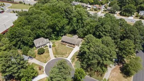 1002 Fair Oaks Lane Apex NC 27502