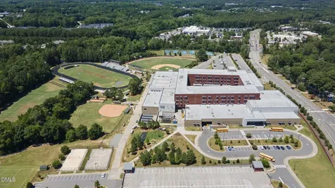 1002 Fair Oaks Lane Apex NC 27502