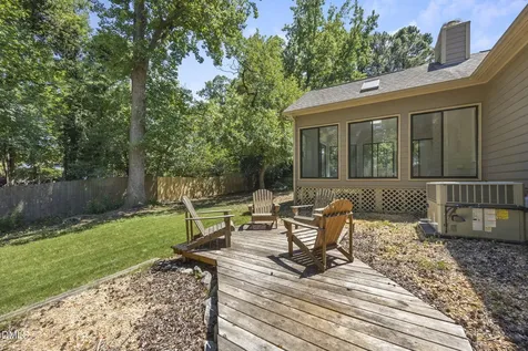 1002 Fair Oaks Lane Apex NC 27502