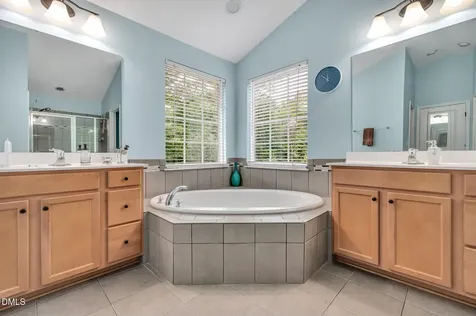 67 S Farnleigh Drive Chapel Hill NC 27517