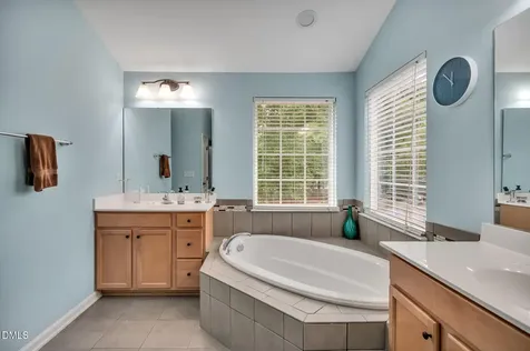 67 S Farnleigh Drive Chapel Hill NC 27517