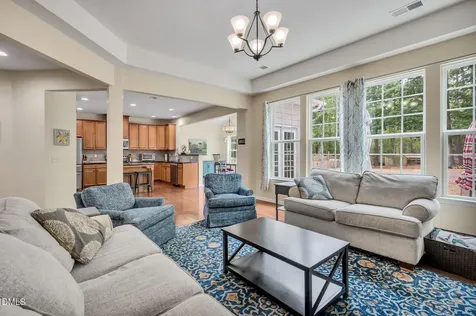 67 S Farnleigh Drive Chapel Hill NC 27517