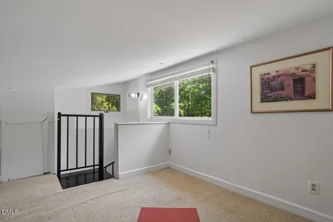 123 Windsor Circle Chapel Hill NC 27516
