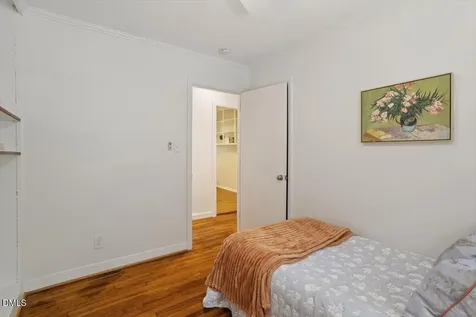 123 Windsor Circle Chapel Hill NC 27516