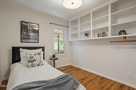 123 Windsor Circle Chapel Hill NC 27516