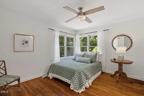 123 Windsor Circle Chapel Hill NC 27516