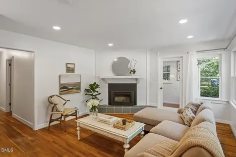 123 Windsor Circle Chapel Hill NC 27516