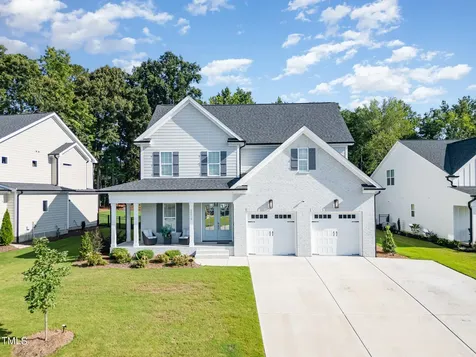 2213 Terri Creek Drive Fuquay Varina NC 27526