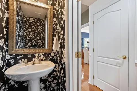 10916 Clovermill Circle Raleigh NC 27617