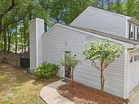 4509 Hollirose Place Raleigh NC 27616