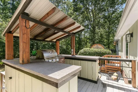 504 Brittany Bay W Raleigh NC 27614