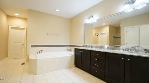 12820 Edsel Drive Raleigh NC 27613