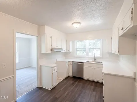 6641 Lynndale Drive Raleigh NC 27612