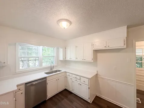 6641 Lynndale Drive Raleigh NC 27612