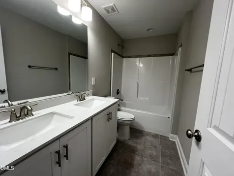 5 Cinnamon Teal Way Youngsville NC 27596