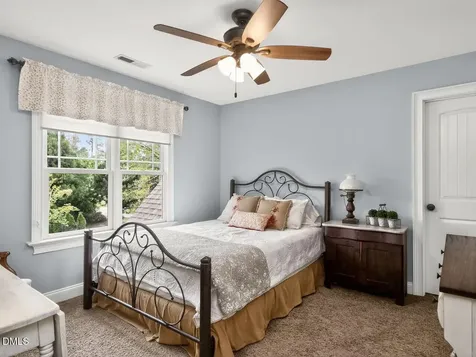 1006 Canterbury Court Youngsville NC 27596