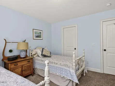 1006 Canterbury Court Youngsville NC 27596