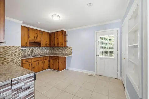 2716 Knowles Street Raleigh NC 27603